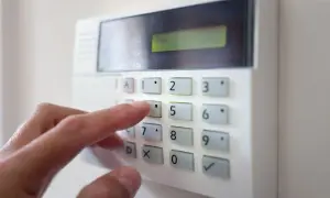 Jak zresetować alarm w domu i uniknąć fałszywych alarmów