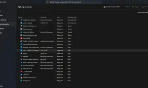 Menedżer zadań Windows 10, zakładka "Aplikacje autostartu". Lista programów uruchamianych przy starcie systemu, z opcją wyłączenia ich, by przyspieszyć uruchamianie.