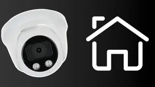 Biała kamera kopułkowa obok symbolu domu. Idealna do instalacji kamery wifi i monitorowania Twojego domu.
