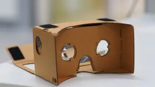 Kartonowe okulary VR, gotowe do złożenia. Dowiedz się, jak zrobić okulary VR i zanurz się w wirtualnym świecie.