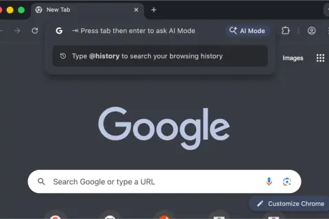 Przycisk "AI Mode" w pasku adresu Google Chrome. Aby wyłączyć tryb AI, naciśnij Tab, a następnie Enter.
