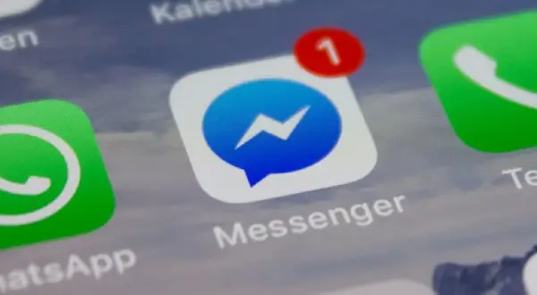 Ikona Messengera z powiadomieniem. Dowiedz się, jak ustawić oryginalny dźwięk Messengera, aby nie przegapić żadnej wiadomości.