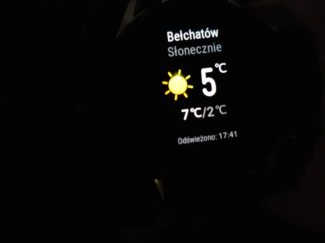 Zdjęcie Jak zaktualizować pogodę w telefonie Huawei, aby zawsze być na bieżąco
