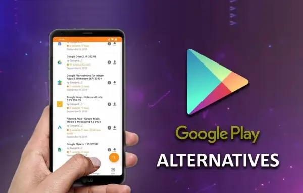 Ręka trzyma smartfon z listą aplikacji. Obok logo Google Play i napis "Google Play ALTERNATIVES". Dowiedz się, jak zaktualizować Sklep Play na starym Androidzie.